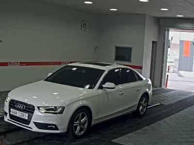 AUDI A4 (4TH GEN) 30 TDI