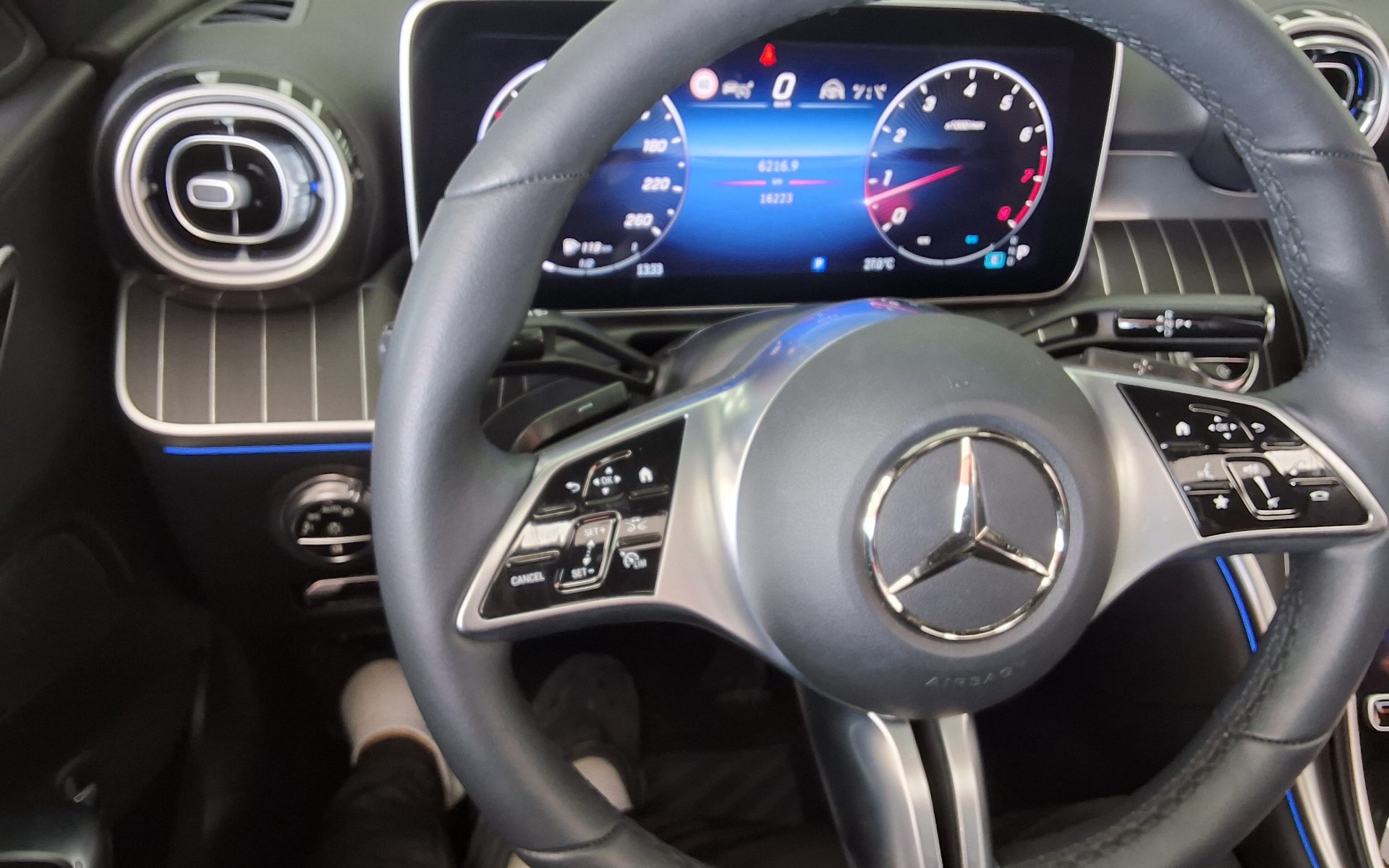 2023 - mercedes-benz c300