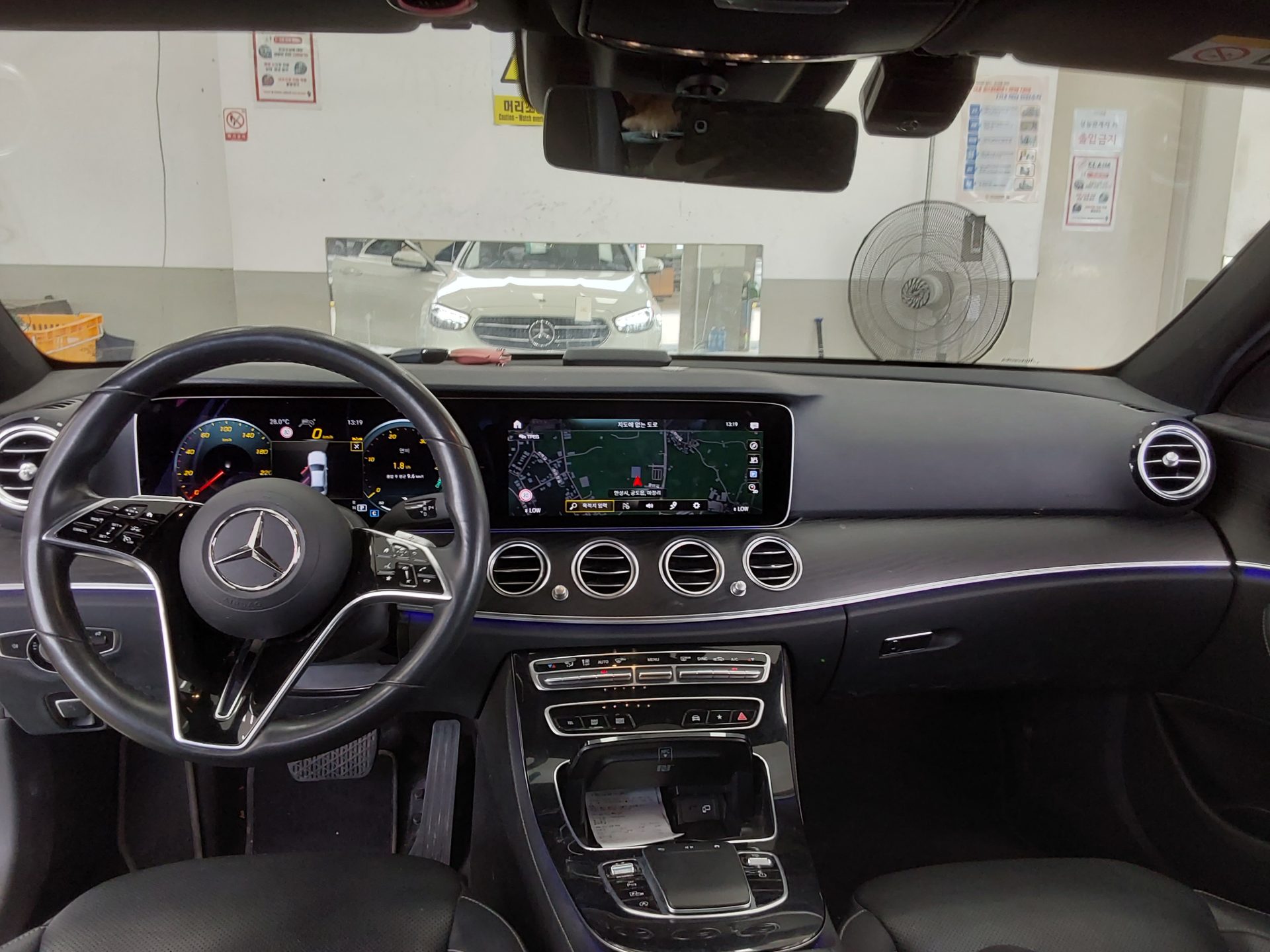 Mercedes-Benz E250 2022 — صورة 4
