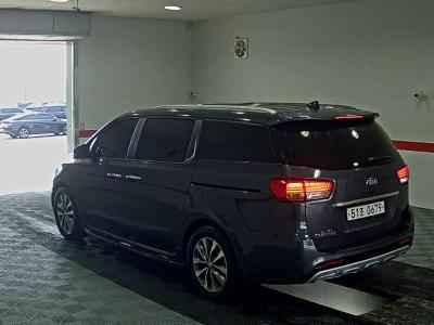 كيا الجديد كلياً كرنفال 9 Seater ديزل فاخر 2016 فاخر