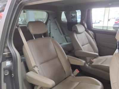 كيا الجديد كلياً كرنفال 9 Seater ديزل فاخر 2016 فاخر