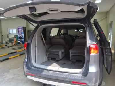 كيا الجديد كلياً كرنفال 9 Seater ديزل فاخر 2016 فاخر