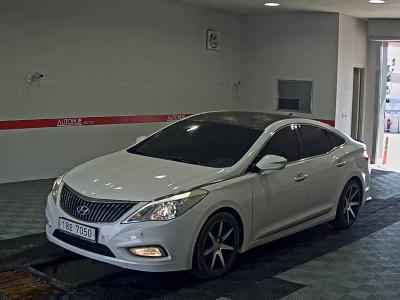HYUNDAI GRANDEUR HG HG 240