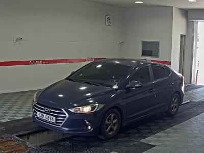 HYUNDAI AVANTE GDi
