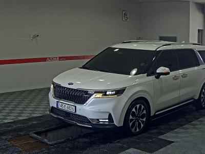KIA CARNIVAL (KA4)