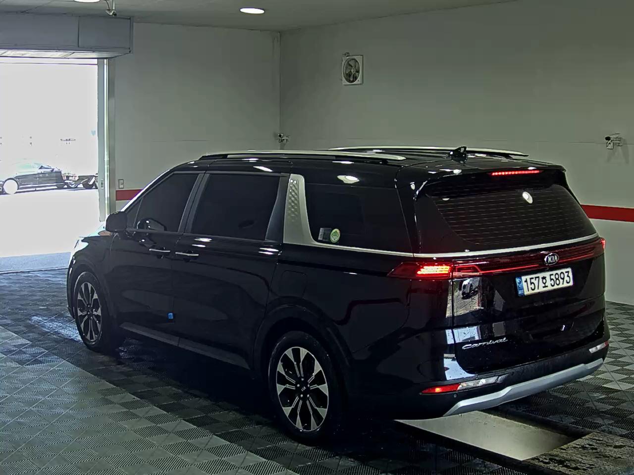 2021 - kia carnival