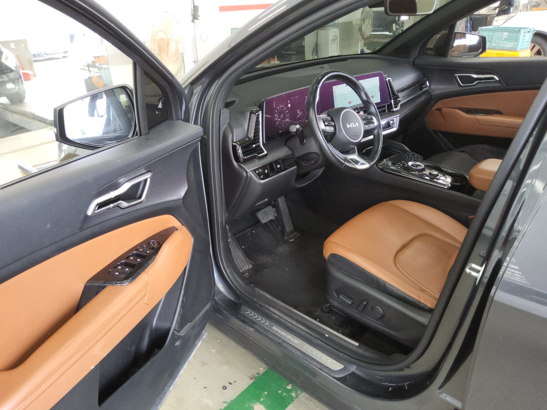 2022 - kia sportage