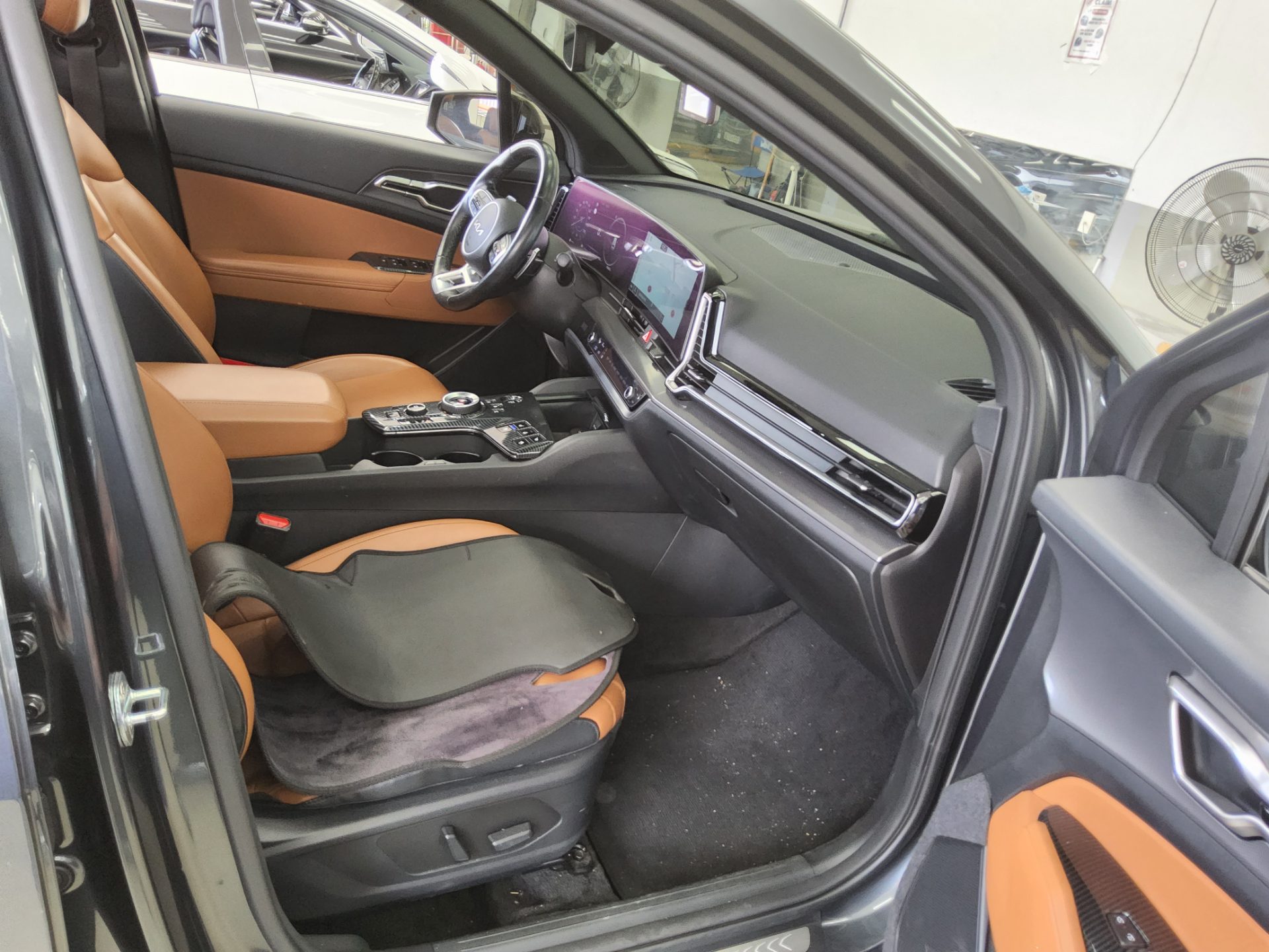 2022 - kia sportage