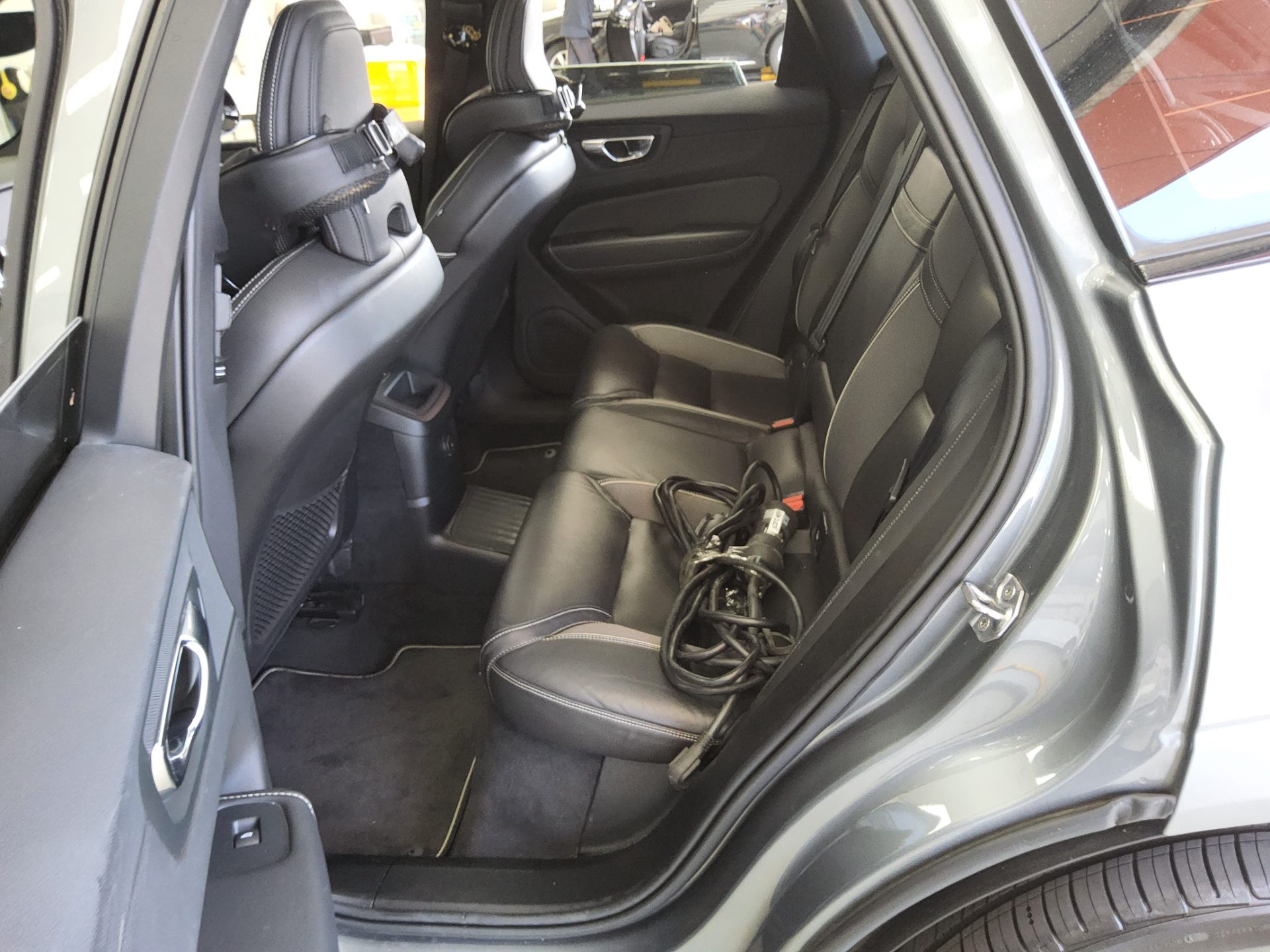 Volvo Xc60 2021 — صورة 5