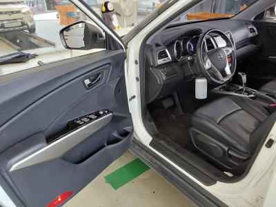 كي جي موبيليتي Mobility (Ssangyong) Tivoli بنزين دفع ثنائي Lx بريميوم Model 2016 بريميوم
