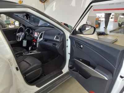 كي جي موبيليتي Mobility (Ssangyong) Tivoli بنزين دفع ثنائي Lx بريميوم Model 2016 بريميوم