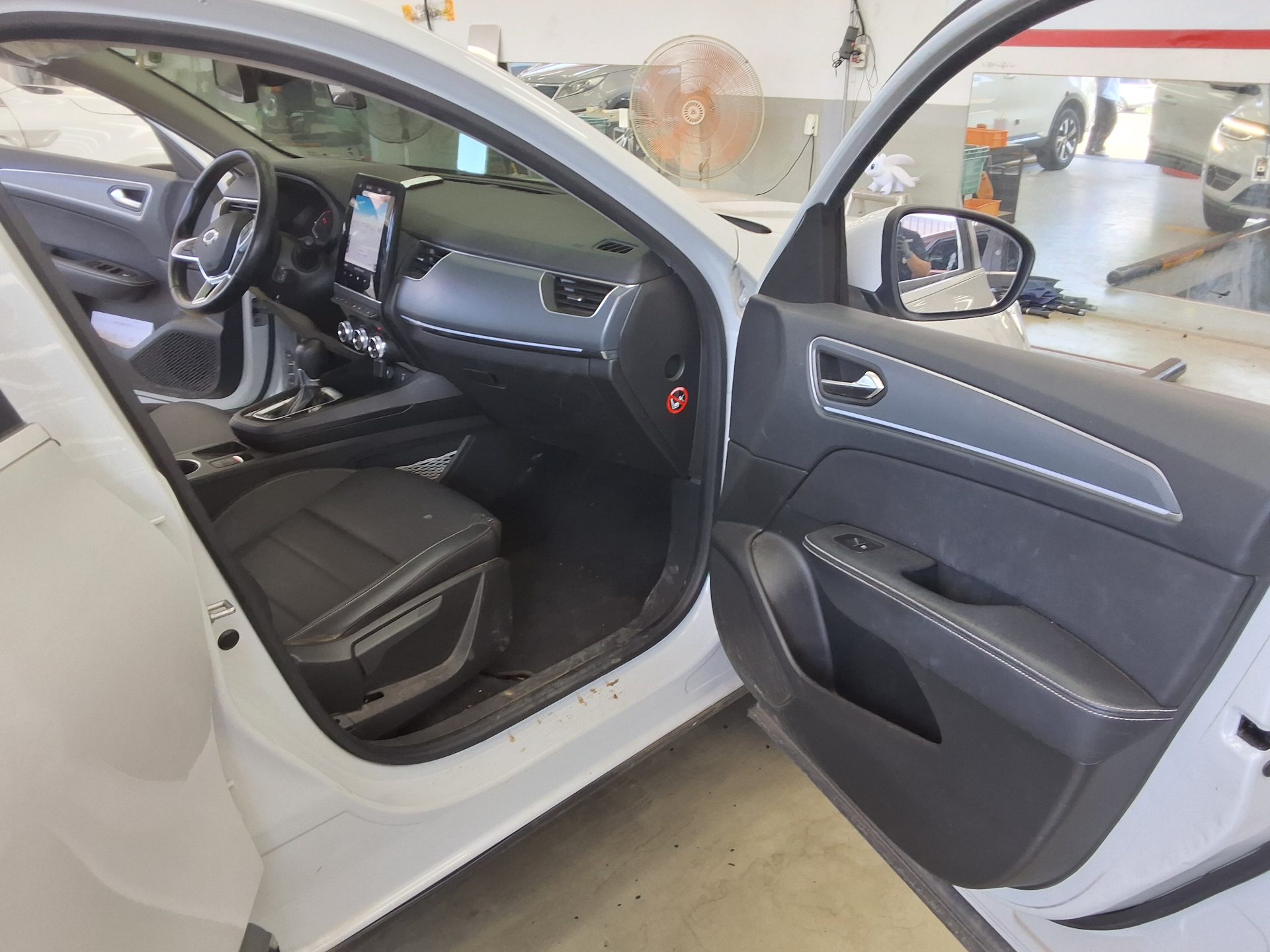 Renault Xm3 2023 — صورة 7