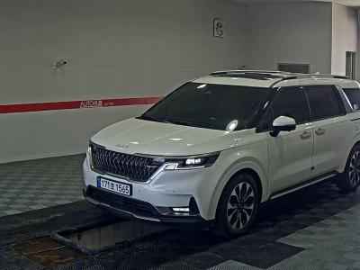 KIA CARNIVAL (KA4)