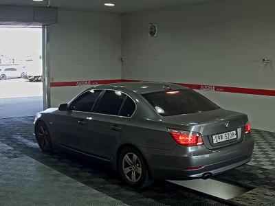 بي إم دبليو 5 Series (5Th Gen) 520I 2009 520i