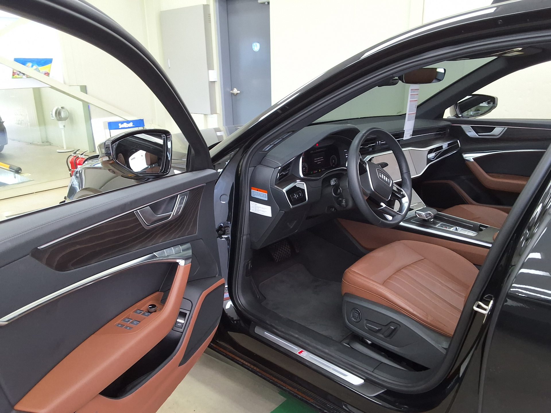 Audi A6 2023 — صورة 4