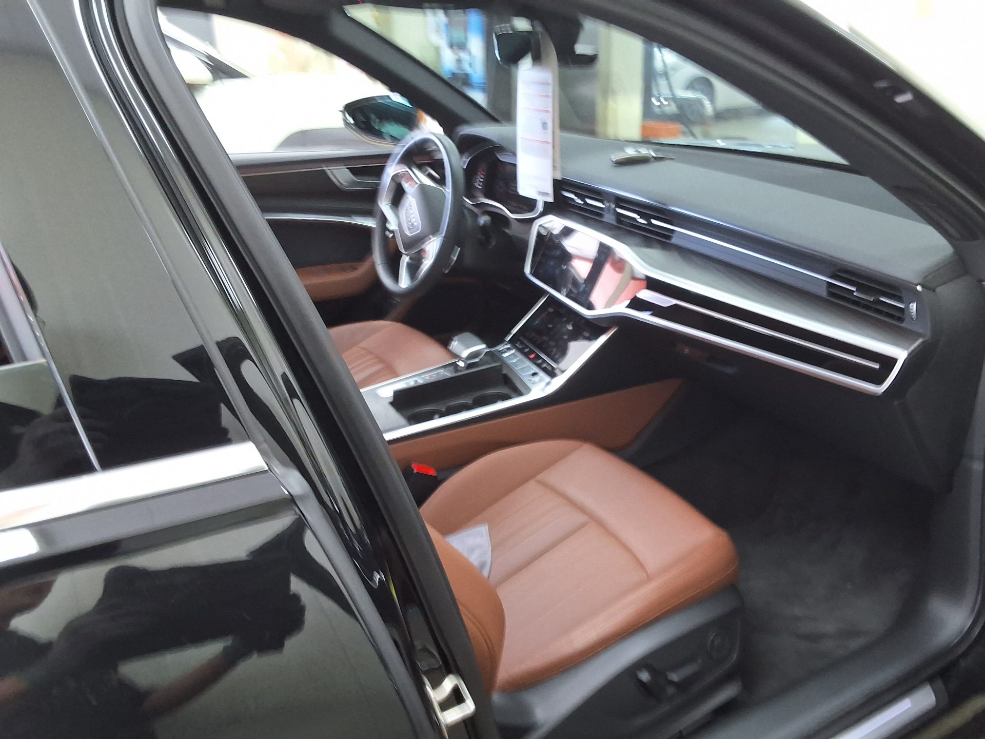 Audi A6 2023 — صورة 8