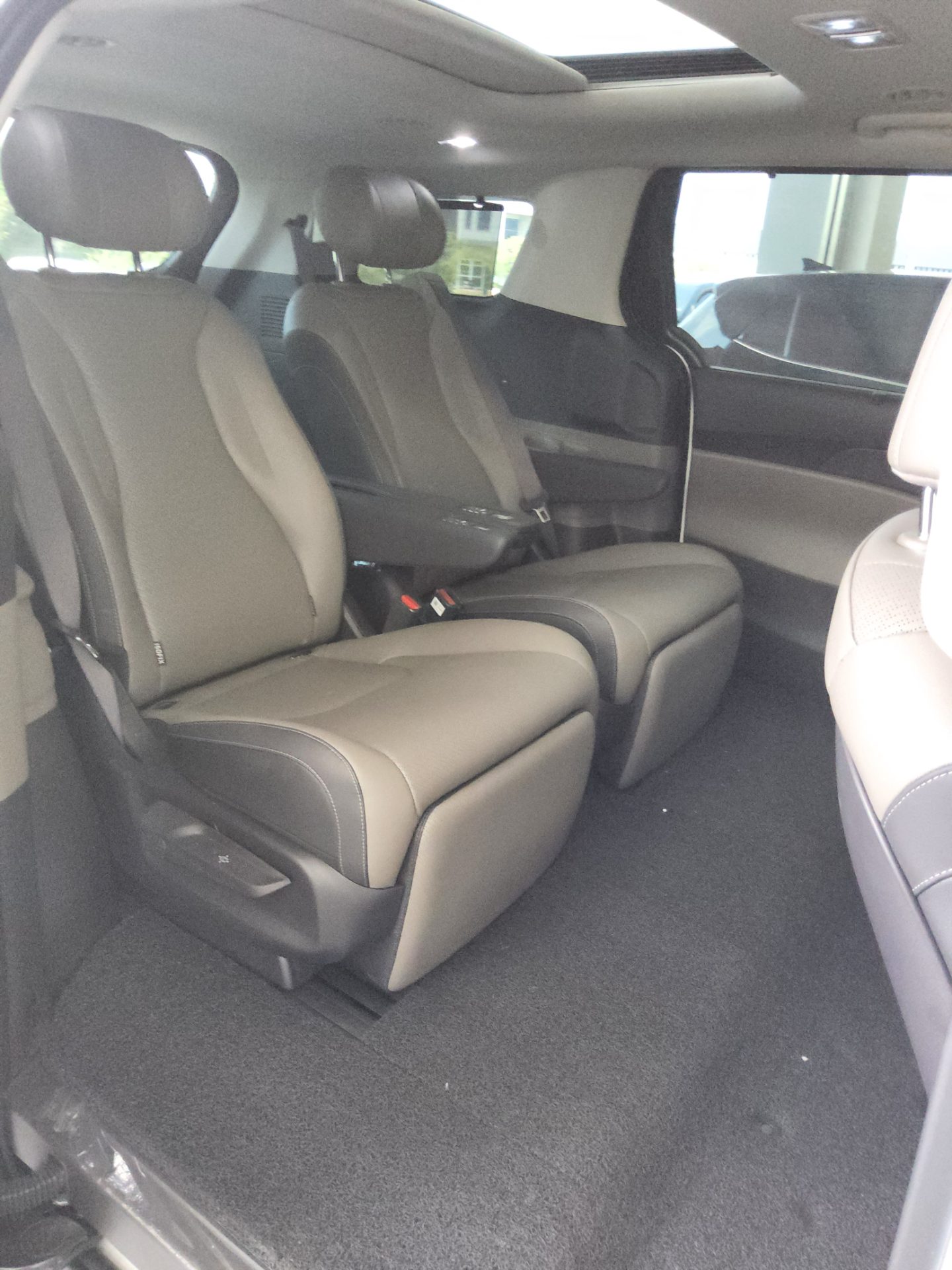 2025 - kia carnival