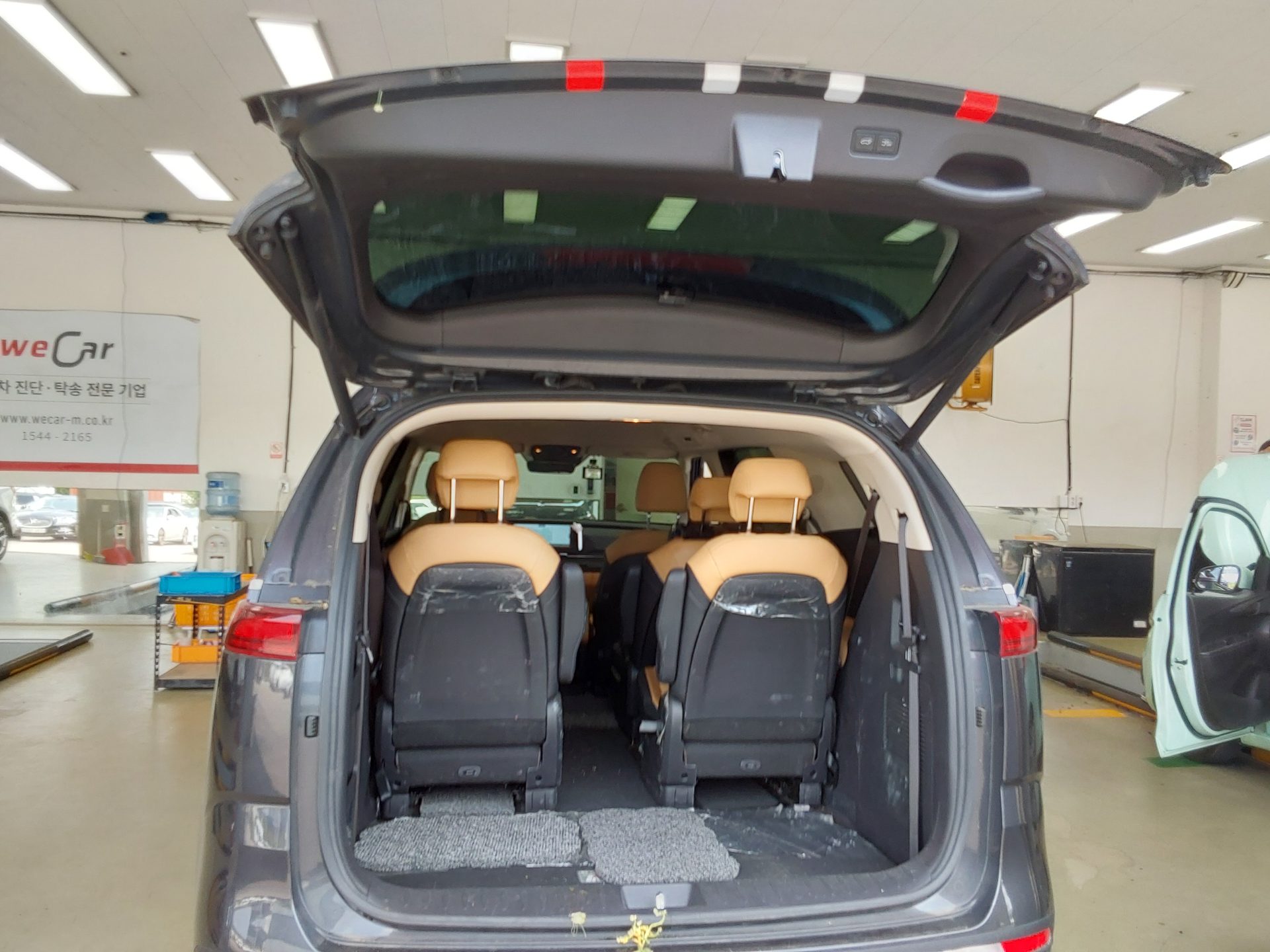 2023 - kia carnival