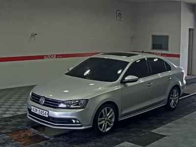 VOLKSWAGEN JETTA (6TH GEN) TDI BLUEMOTION