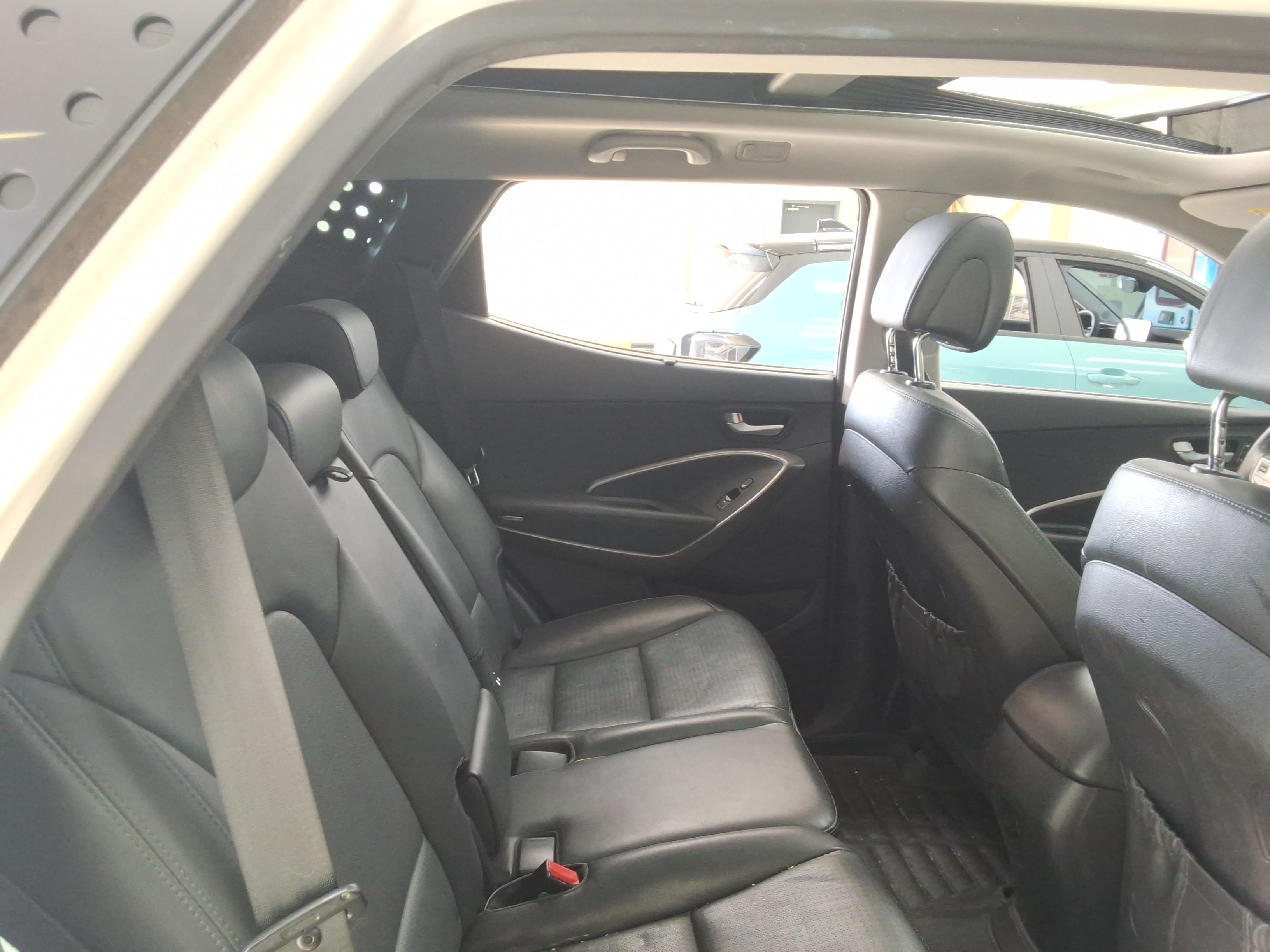 2015 - hyundai santa fe