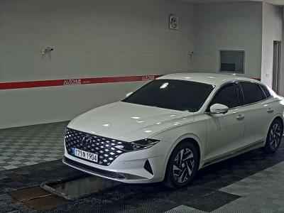 HYUNDAI GRANDEUR HEV