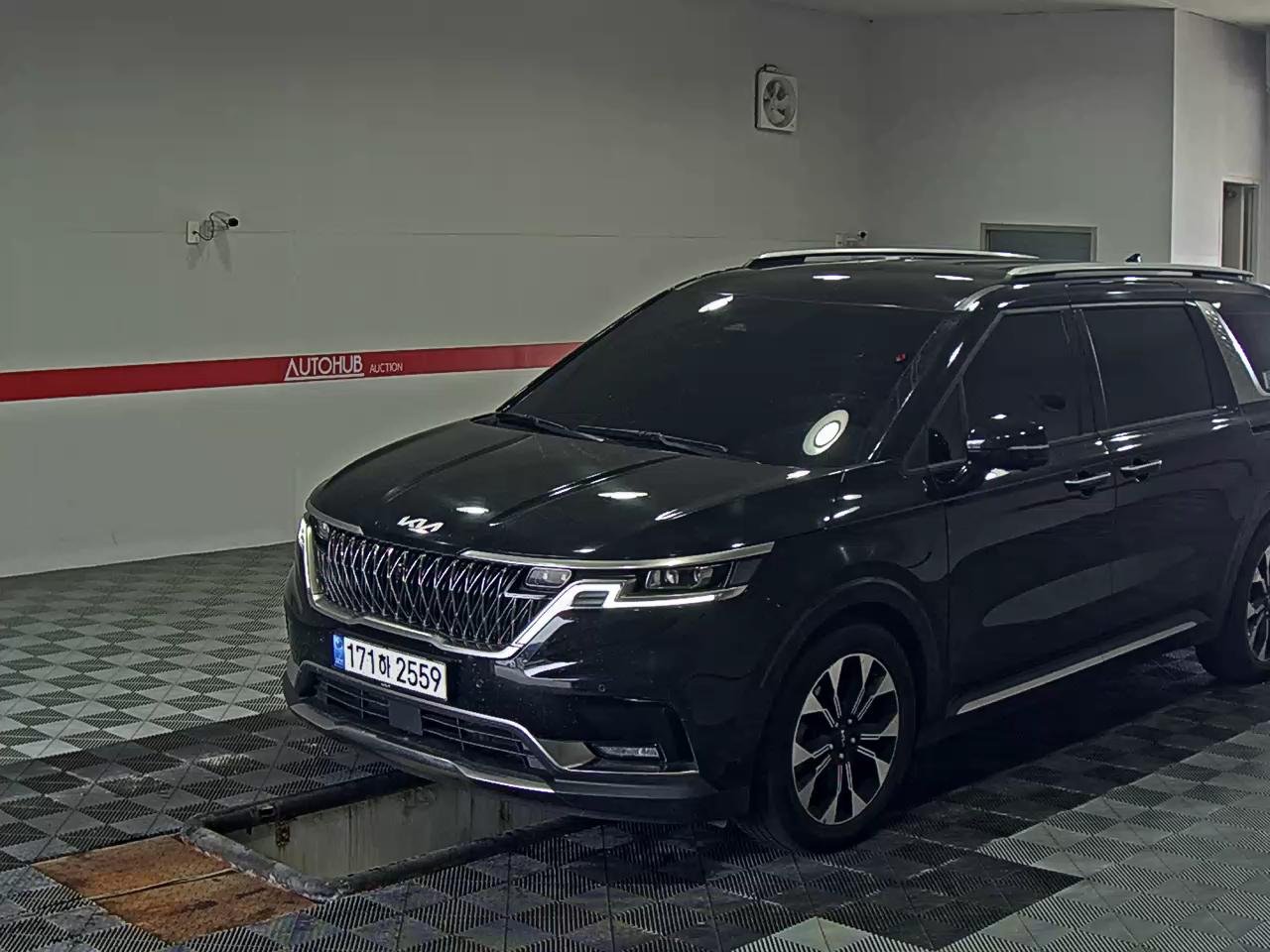 2023 - kia carnival