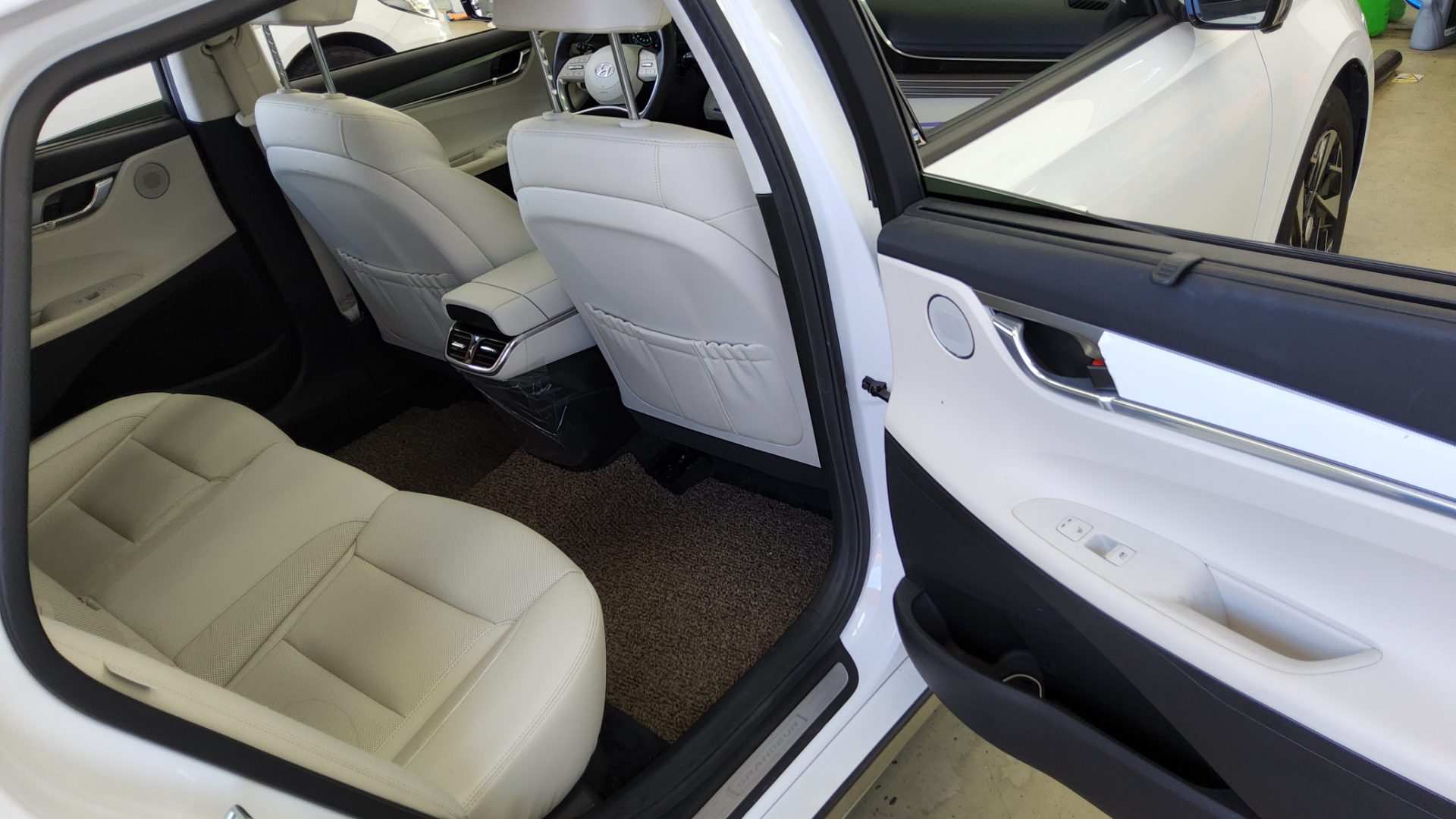 2023 - hyundai grandeur