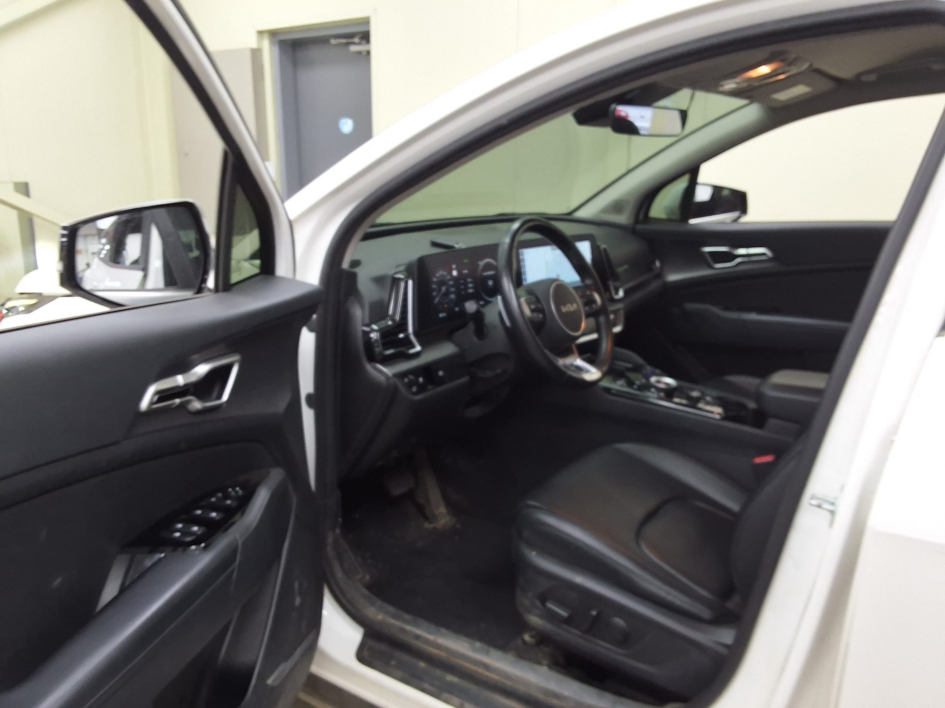 2022 - kia sportage