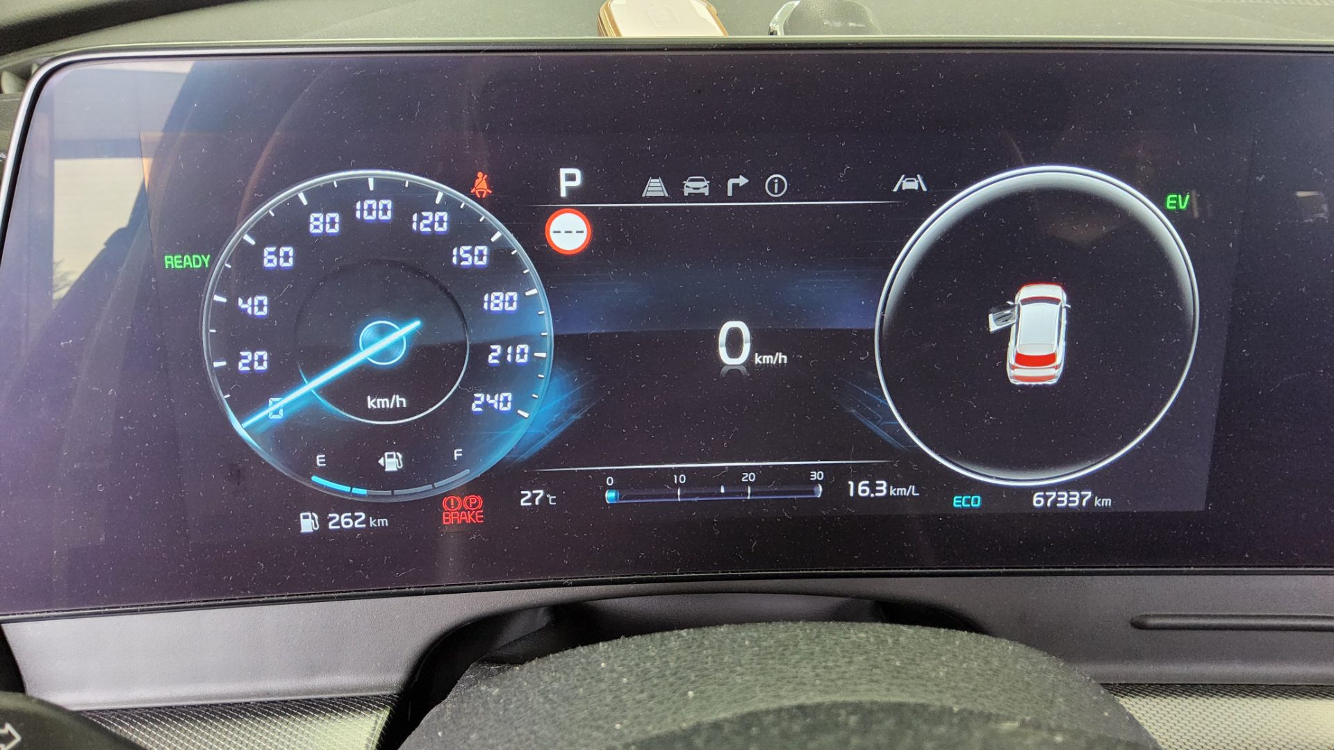 2022 - kia sportage