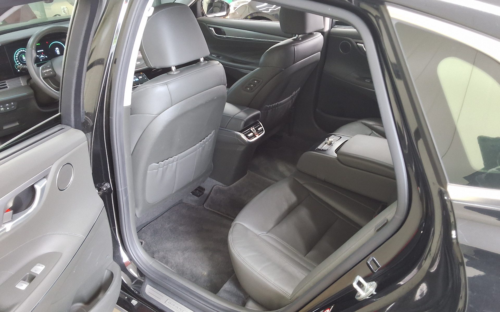 2023 - hyundai grandeur