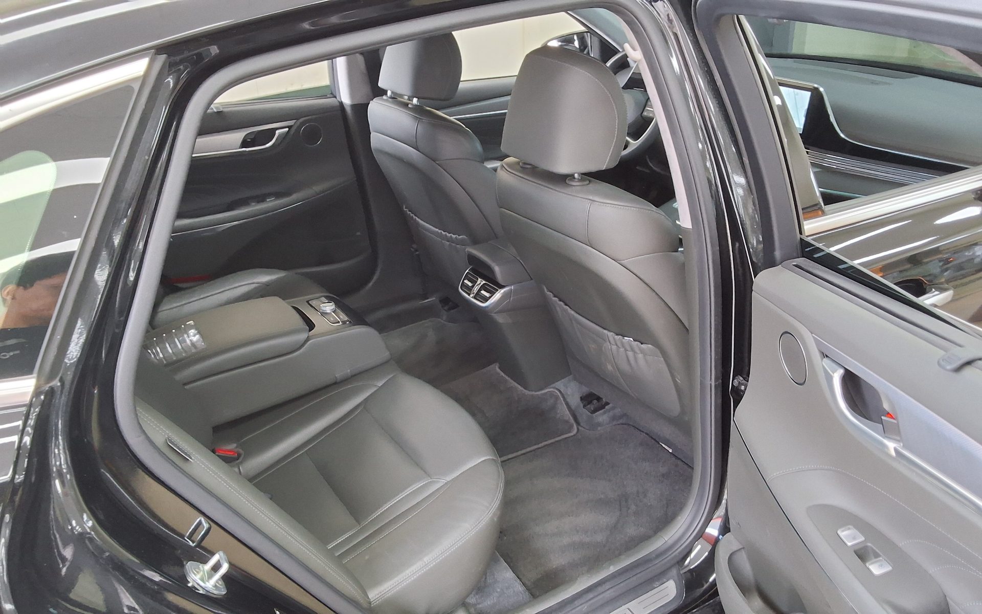 2023 - hyundai grandeur