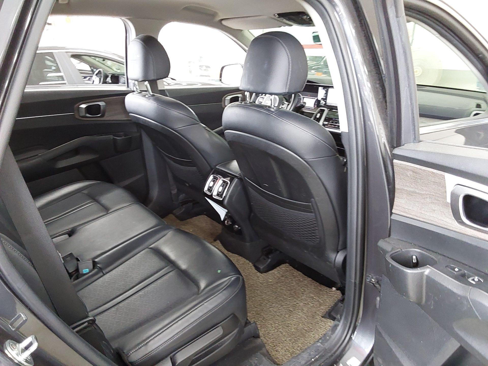 2022 - kia sorento