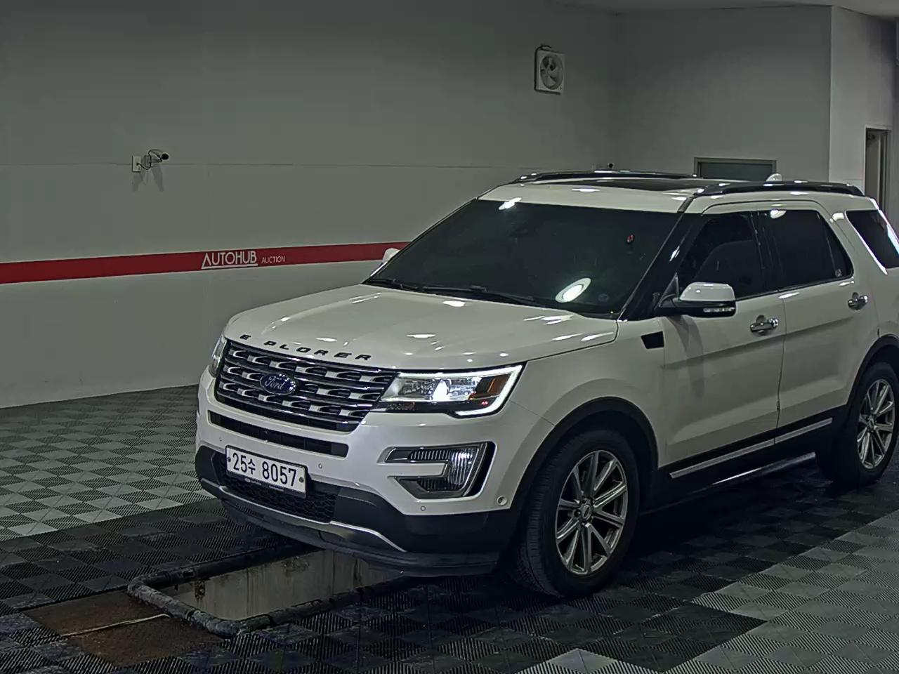 2016 - ford explorer