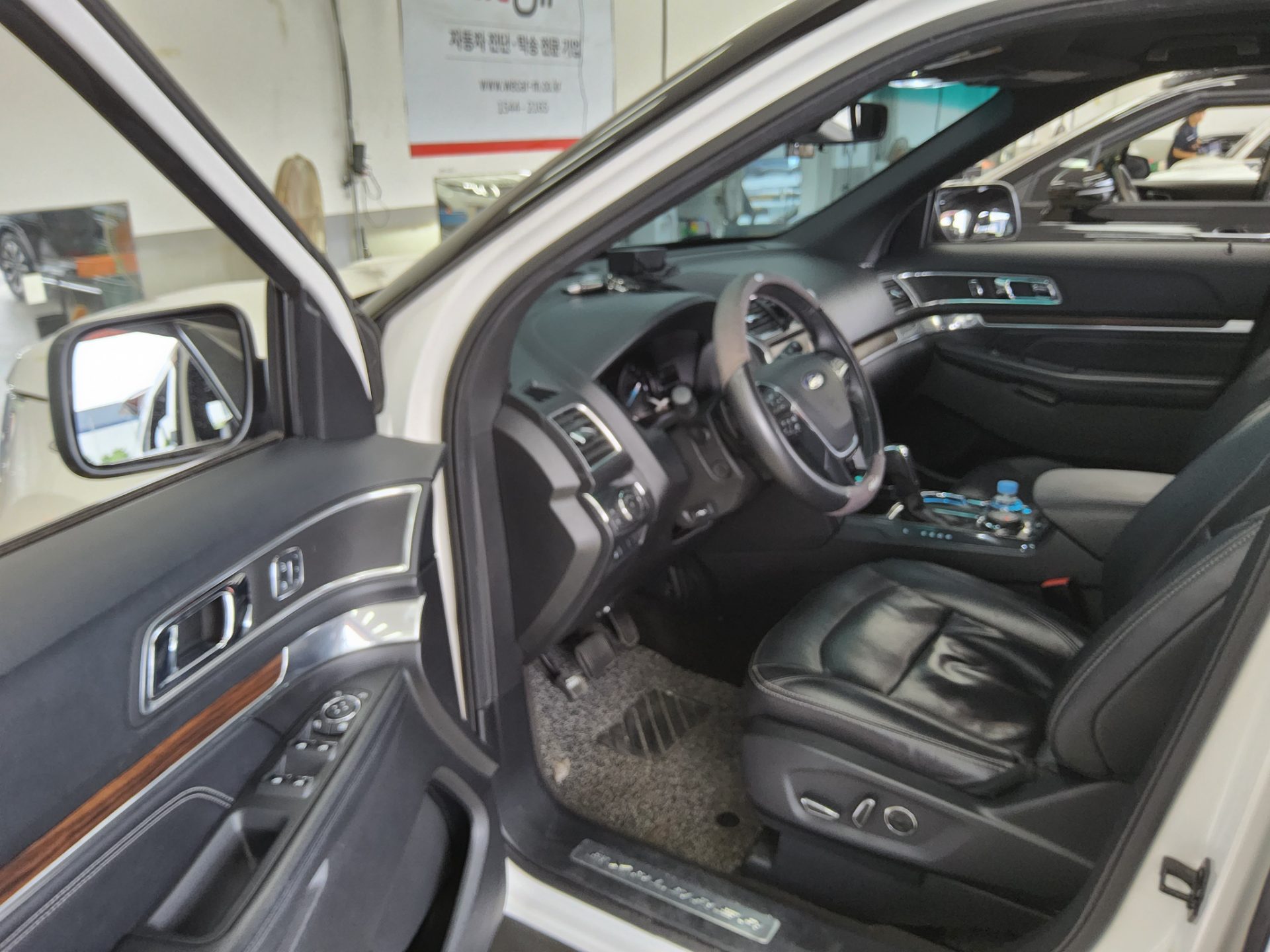 2016 - ford explorer