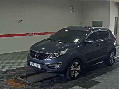 KIA SPORTAGE R