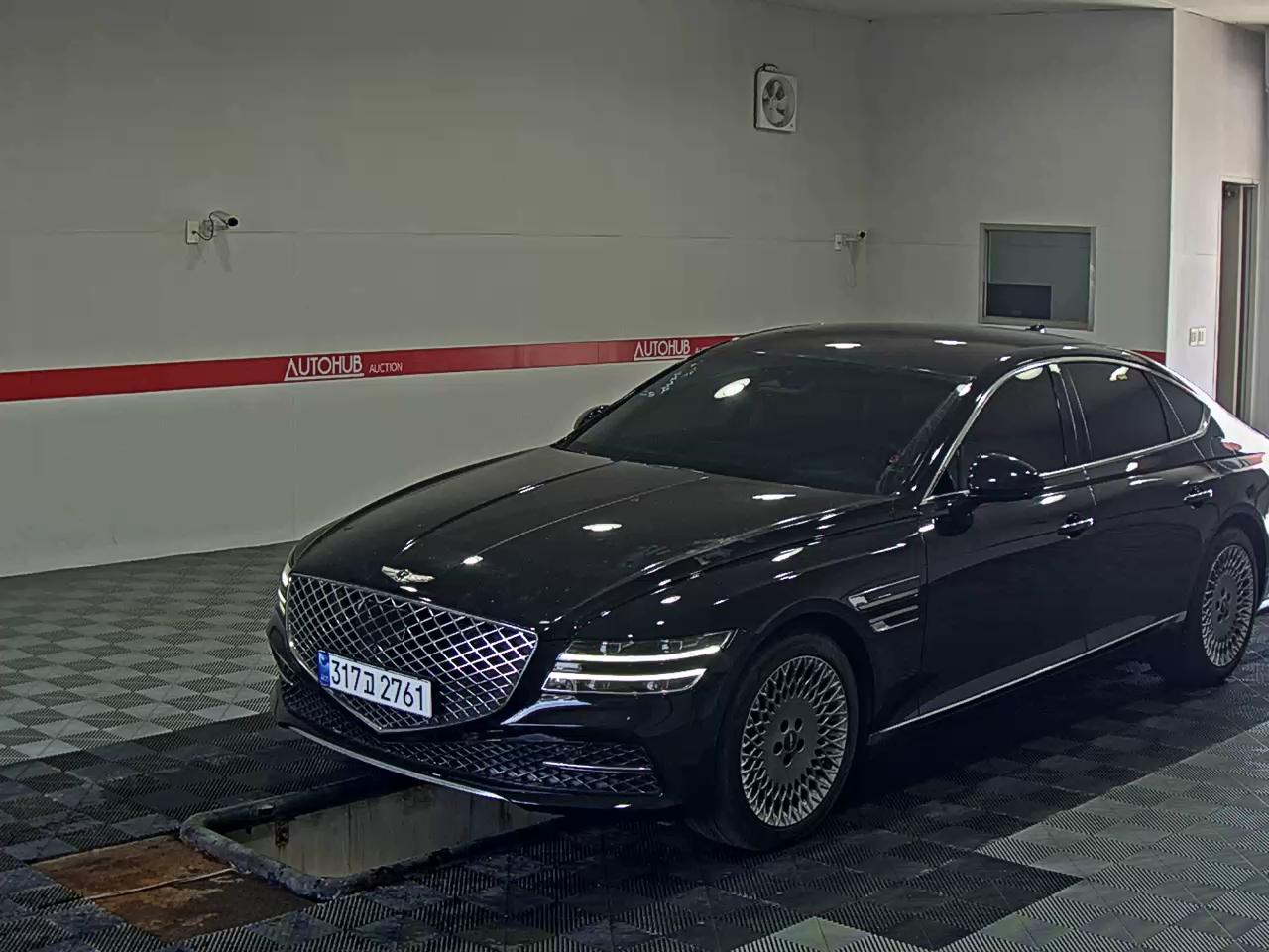 GENESIS G80 BASE MODEL