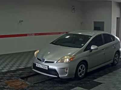 TOYOTA PRIUS (3RD GEN) E