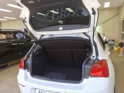 بي إم دبليو 1 Series (2Nd Gen) 5 Door 118D Joy 2019 5 - door 118d