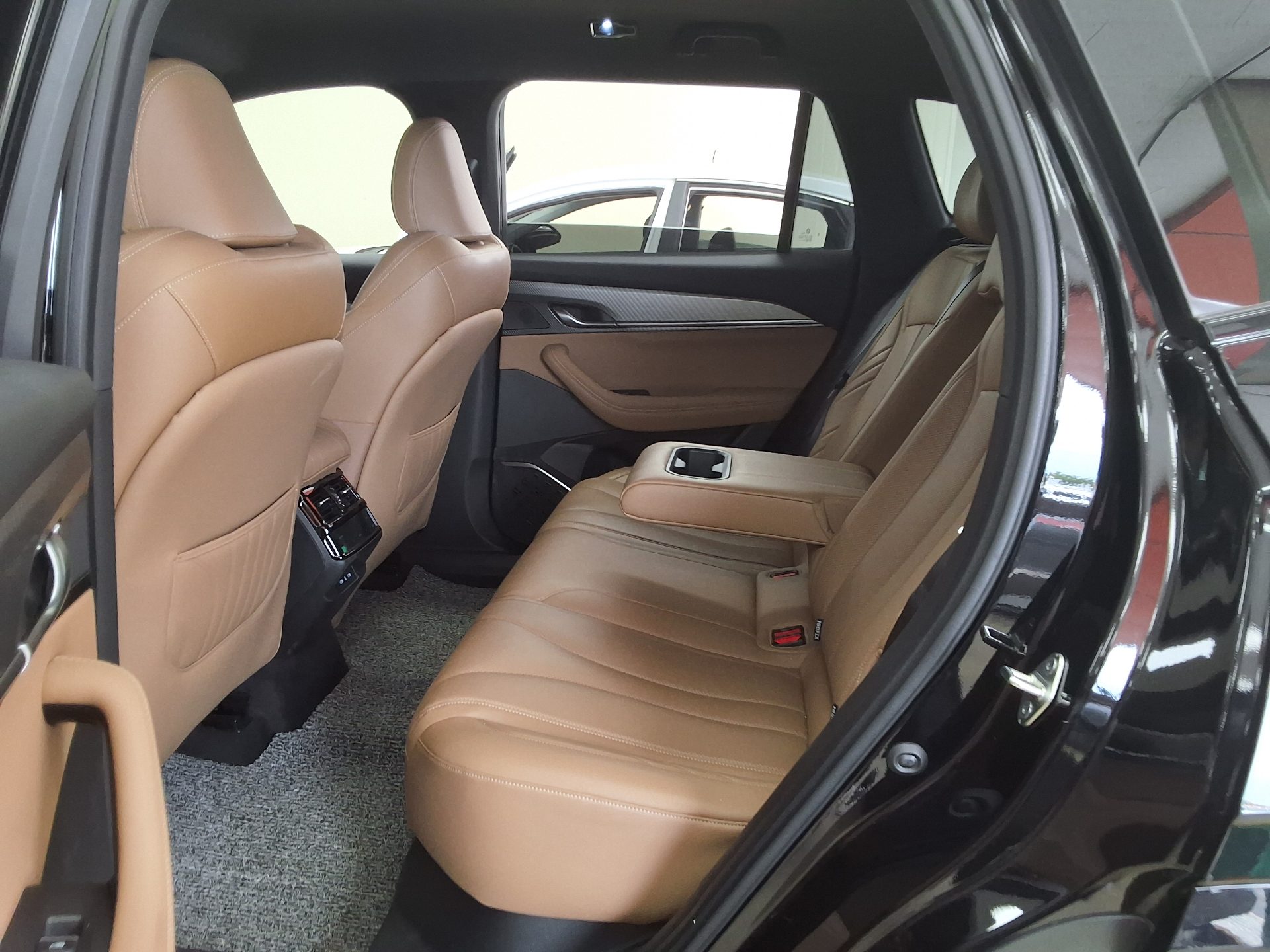 Renault Grand Koleos 2025 — صورة 6