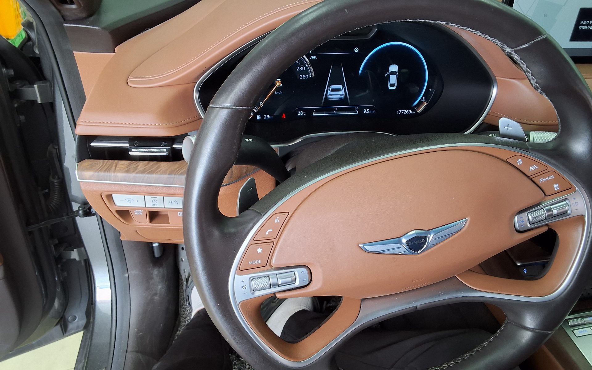 جينيسيس G80 2021 — صورة 10