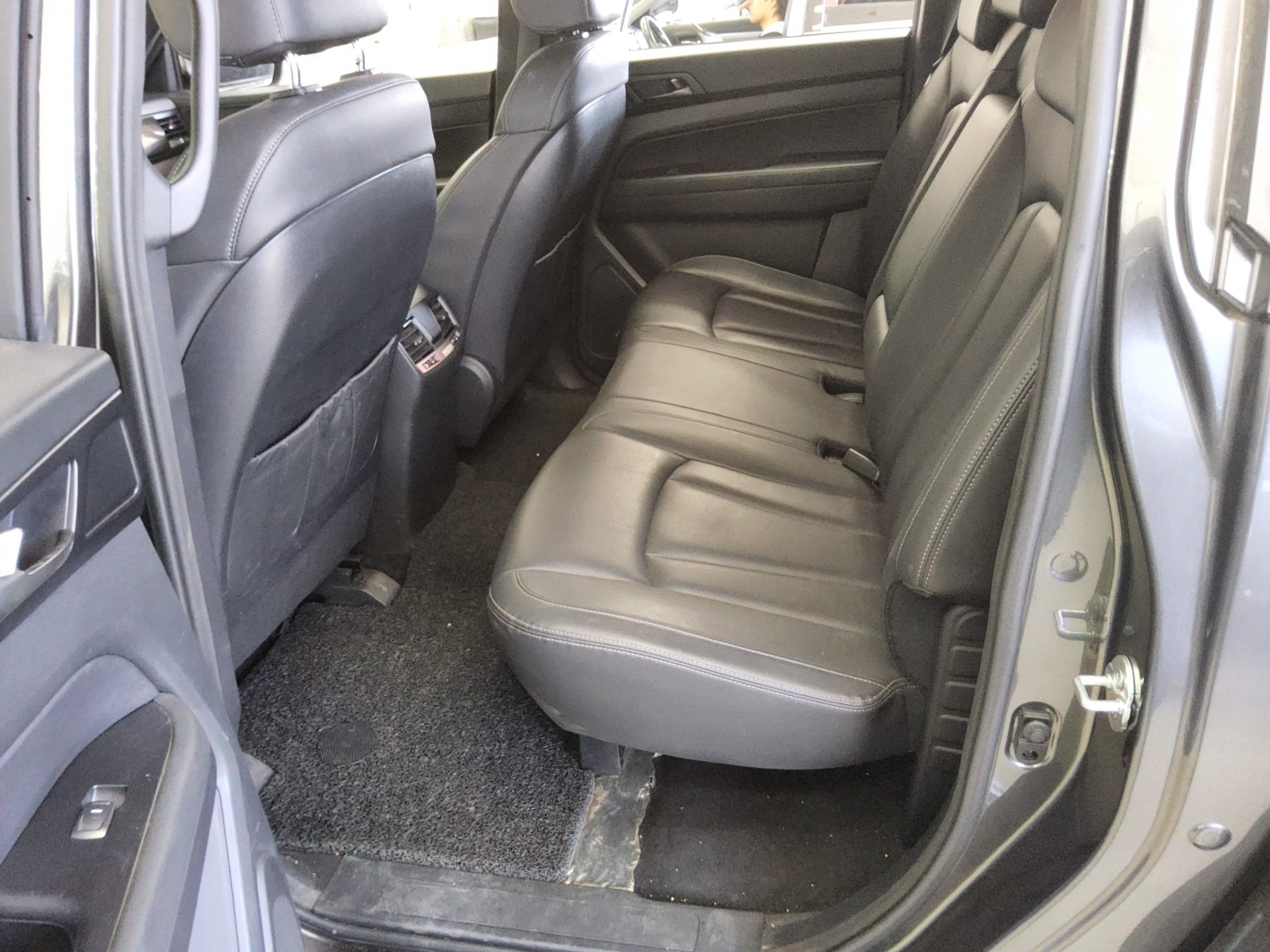 2021 - ssangyong rexton