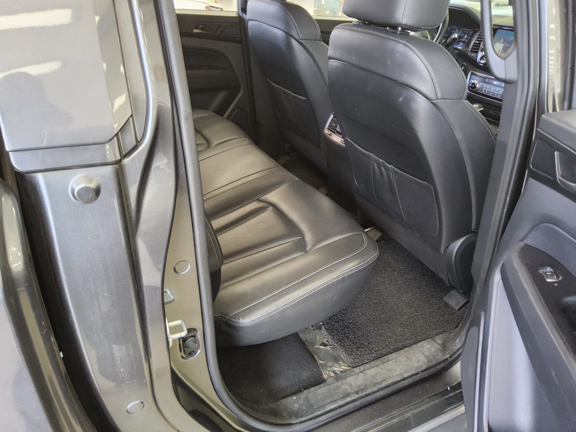 2021 - ssangyong rexton