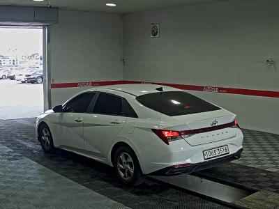 هيونداي أفانتي (Cn7) 1.6 بنزين Modern 2022 MODERN