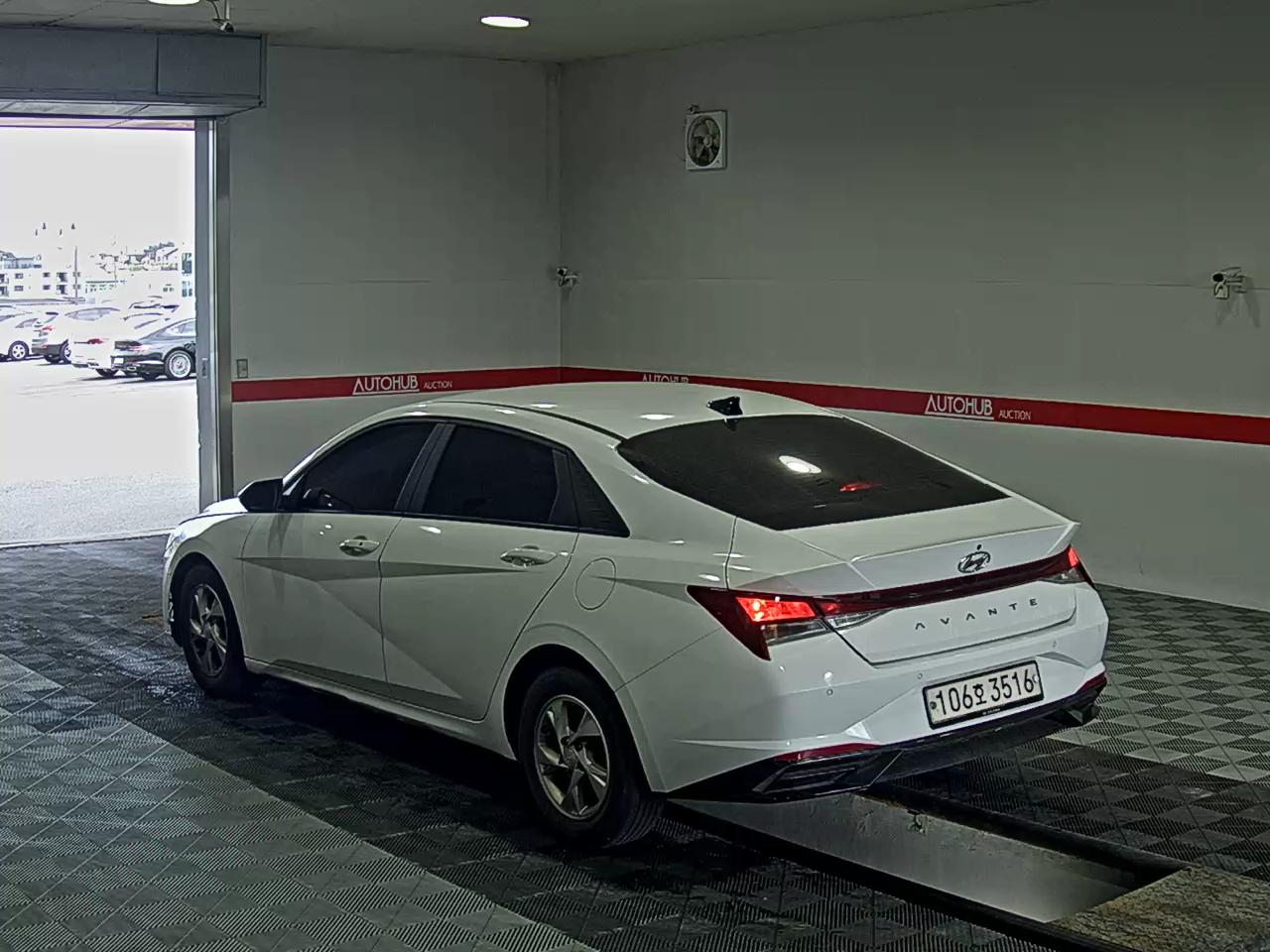 2022 - hyundai avante