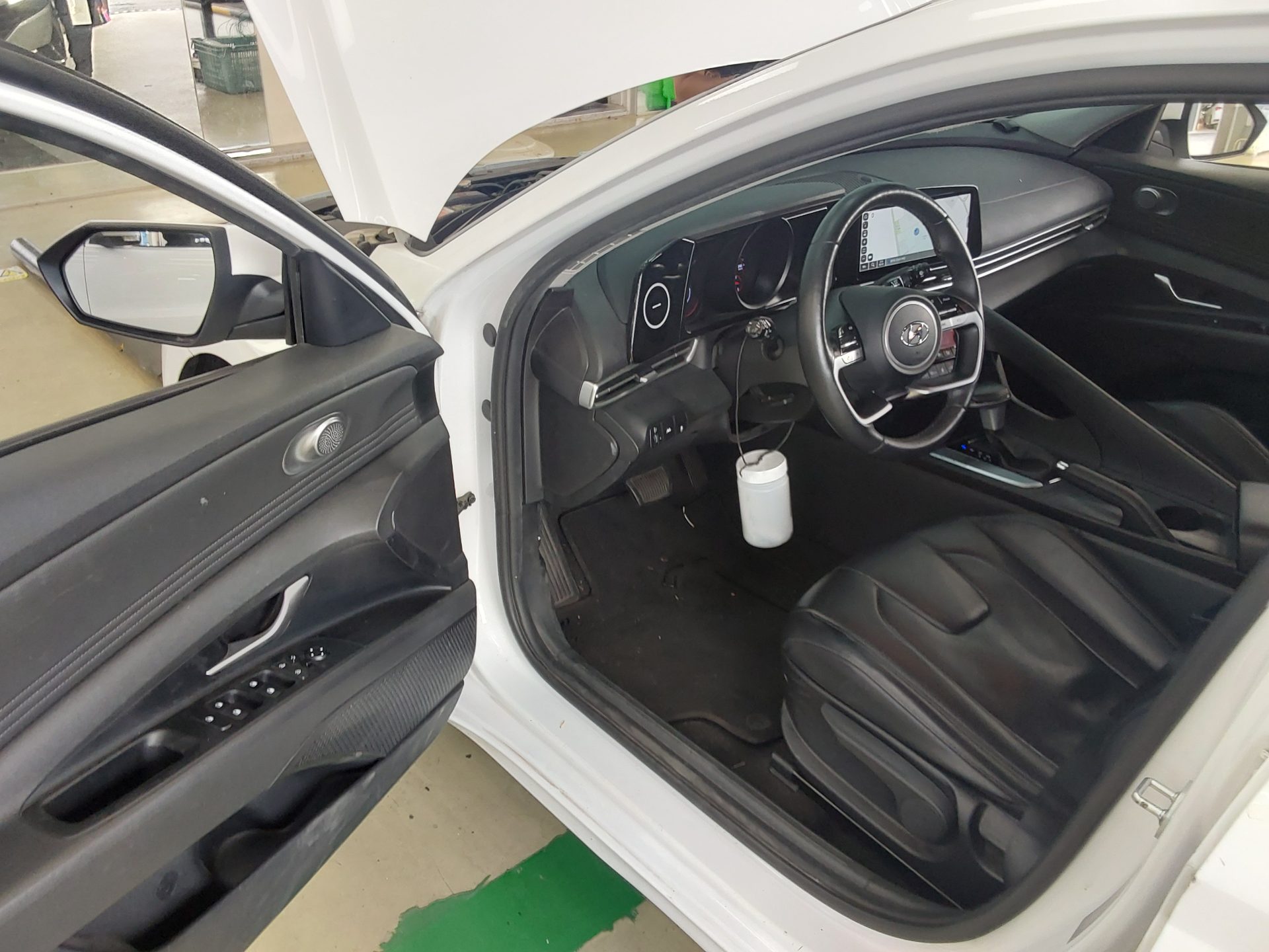 2022 - hyundai avante