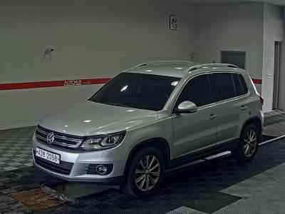 VOLKSWAGEN TIGUAN TDI BLUEMOTION