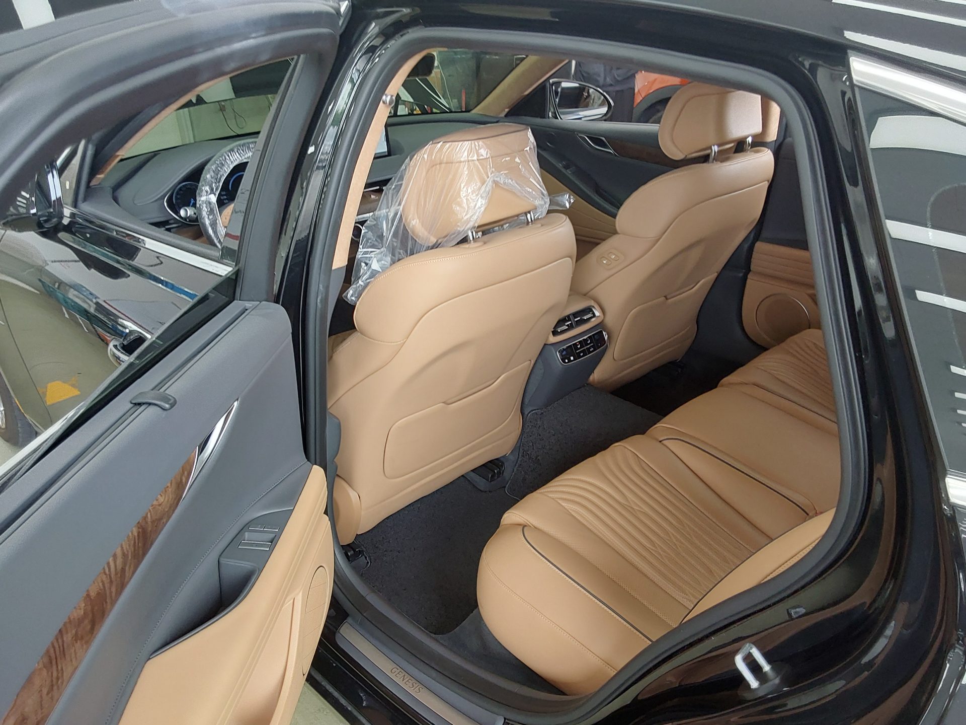 2022 - genesis g80