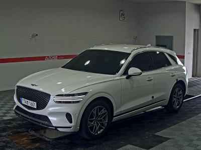 GENESIS GV70 BASE MODEL