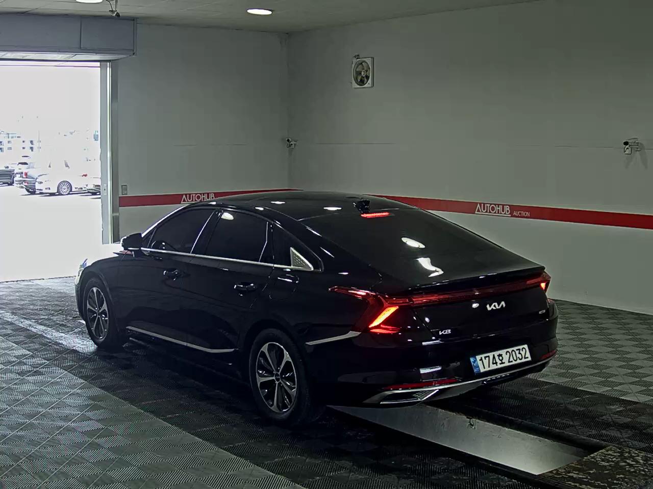 2023 - kia k8