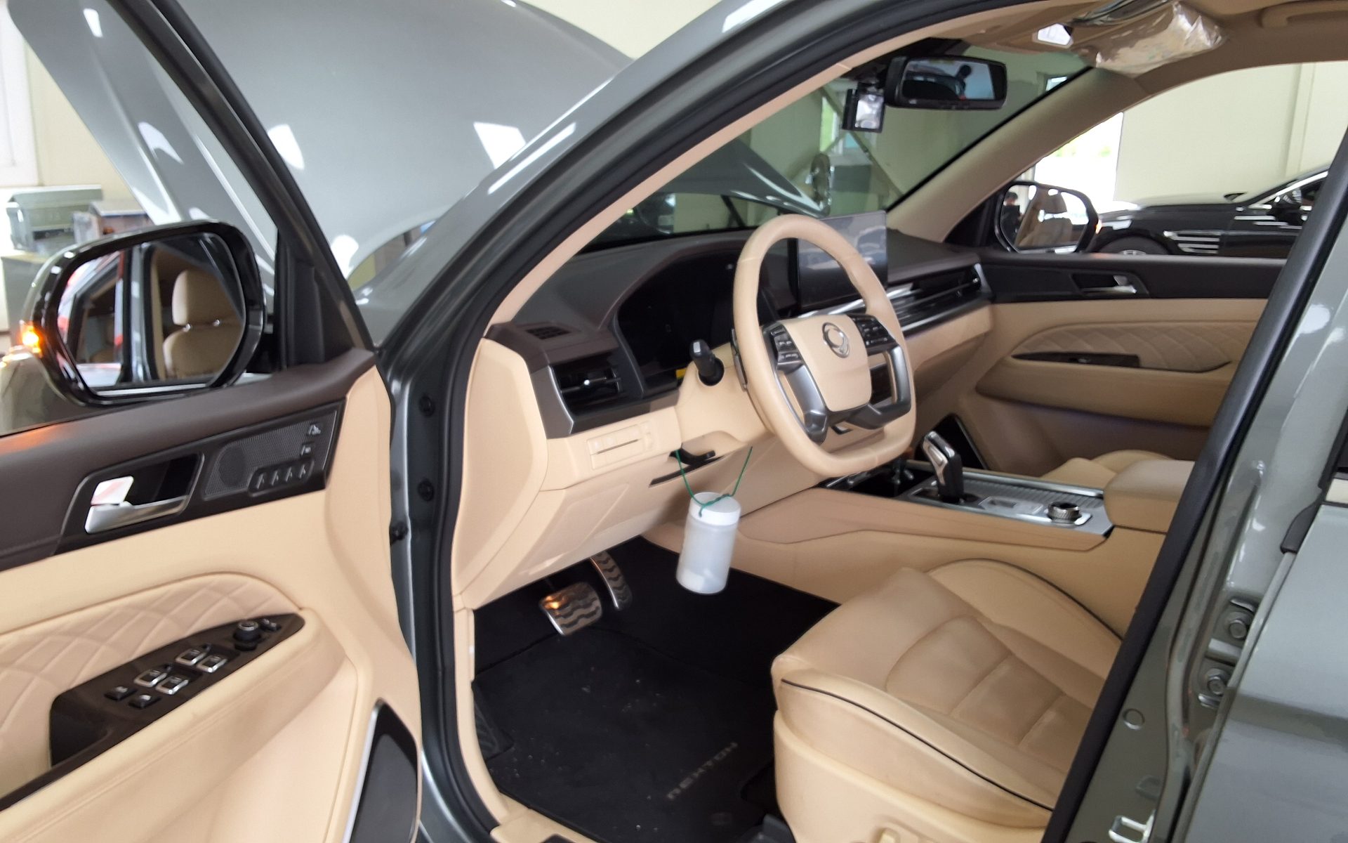 2024 - ssangyong rexton